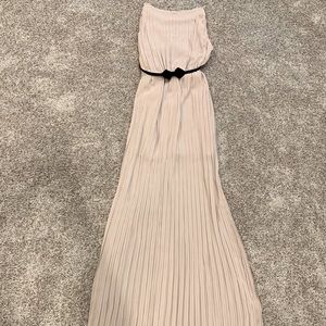 Formal Dress. Comes with beautiful belt.
